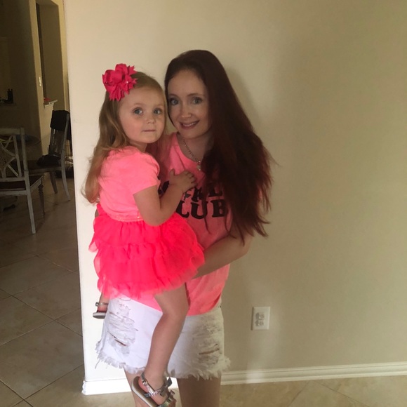 Welcome to my closet!! 💗💅🏻👠💄💍👗💋 - Picture 3 of 5